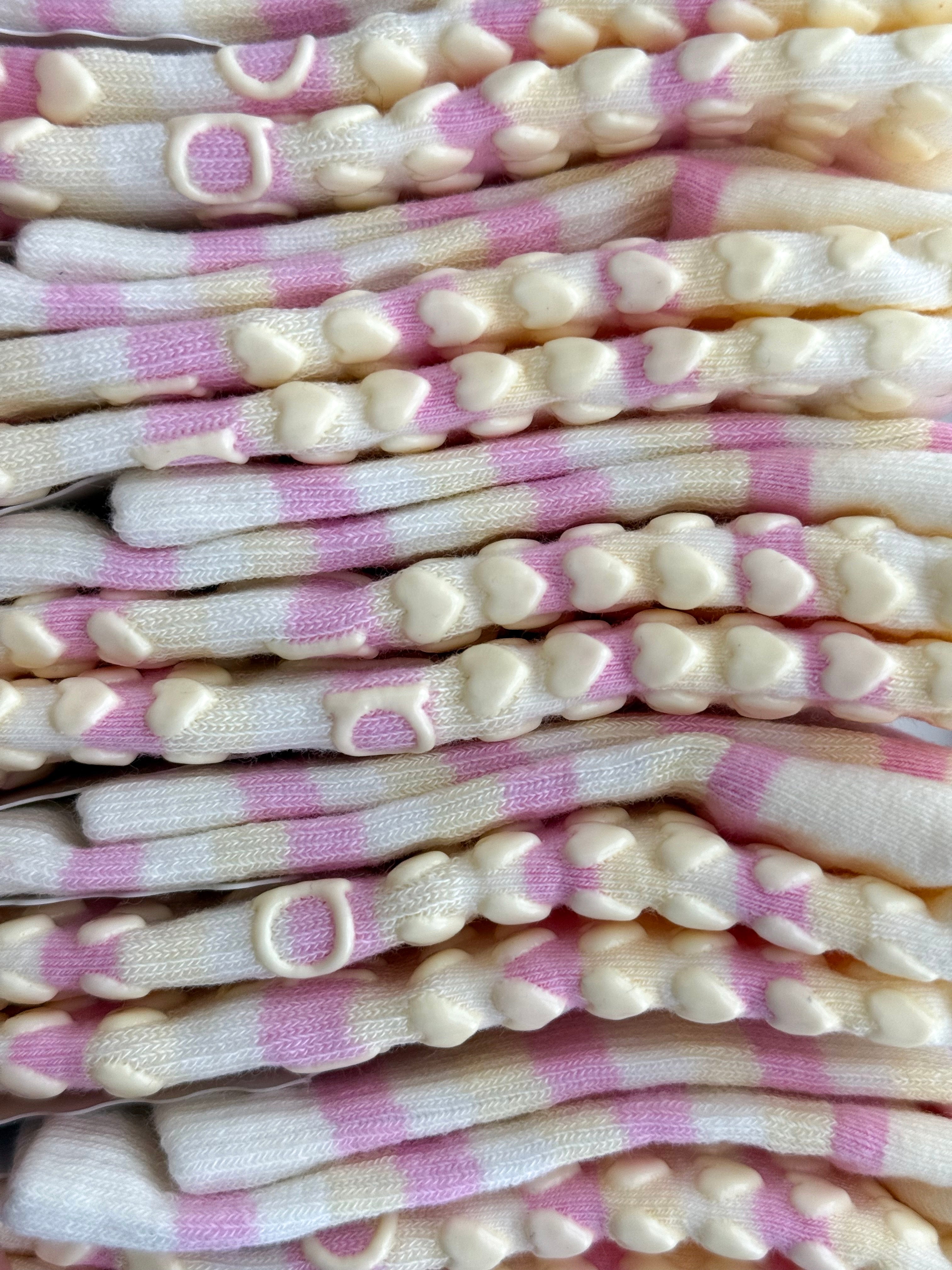 STRAWBERRY SHORTCAKE GRIP SOCKS